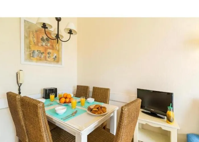 شقة Les Restanques Du Golf De Saint Tropez, 83310 Grimaud, France *
