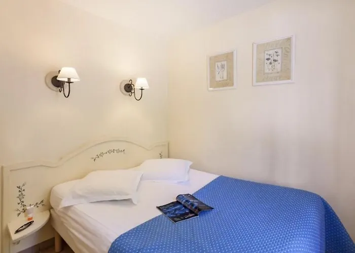 Les Restanques Du Golf De Saint Tropez, 83310 Grimaud, France *
