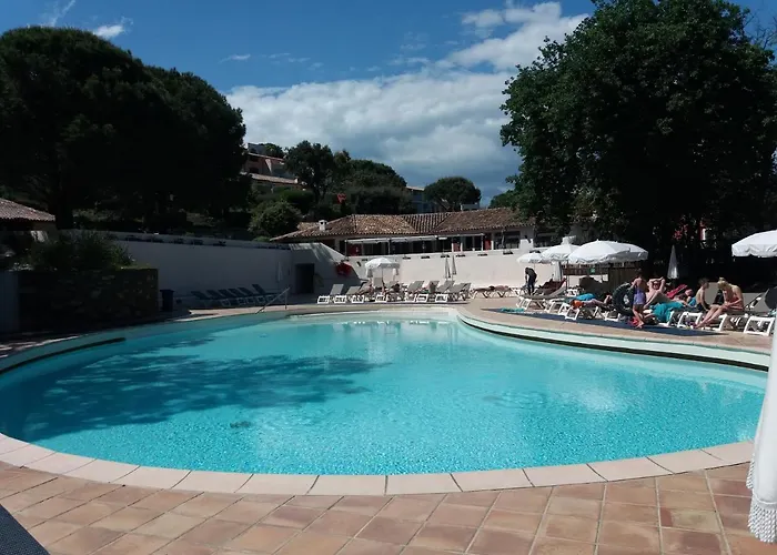 Les Restanques Du Golf De Saint Tropez, 83310 Grimaud, France شقة *